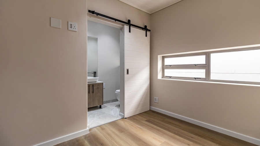 3 Bedroom Property for Sale in Heldervue Western Cape